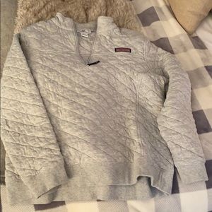 Vineyard vines quilted zip up